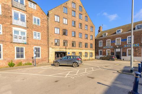 South Square, Boston, PE21 2 bed flat for sale