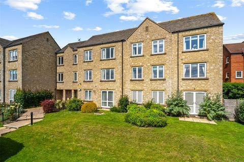 Station Road, Broadway... 2 bed apartment for sale
