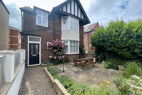 Southport PR8 3 bed detached house for sale
