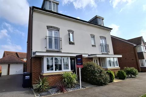 Benjamin Gray Drive, Littlehampton 4 bed house for sale