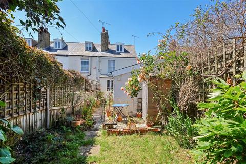 Victoria Street, Whitstable 3 bed end of terrace house for sale