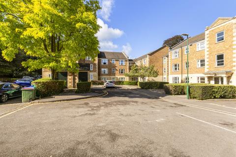 Walnut Mews, SM2 1 bed flat for sale