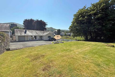 Station Road, Llanberis, Caernarfon... 3 bed bungalow for sale