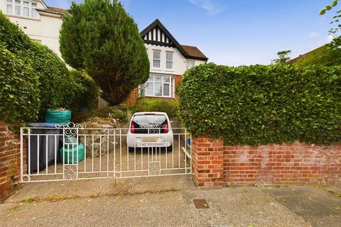 Castle Avenue, Dover 3 bed detached house for sale