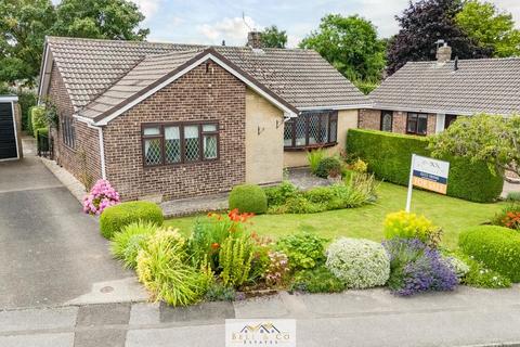 Hawthorne Avenue, Sheffield S25 2 bed detached bungalow for sale