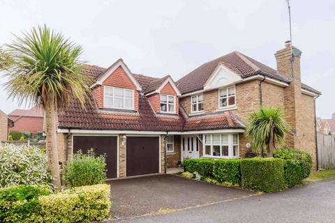 5 bedroom detached house for sale