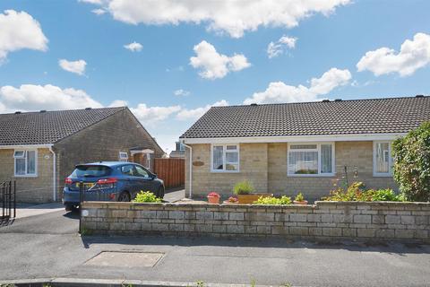 2 bedroom semi-detached bungalow for sale