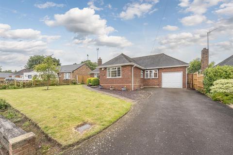 Stourton Crescent, Stourton, DY7 6RR 3 bed detached bungalow for sale