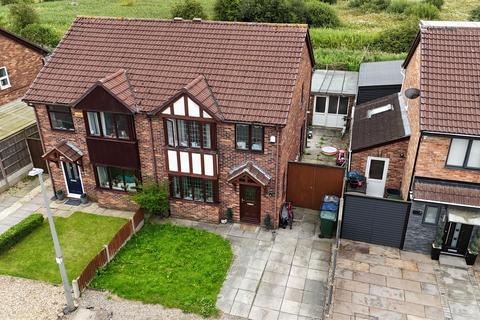 Abrams Green, Banks, Lancashire, PR9 3 bed semi