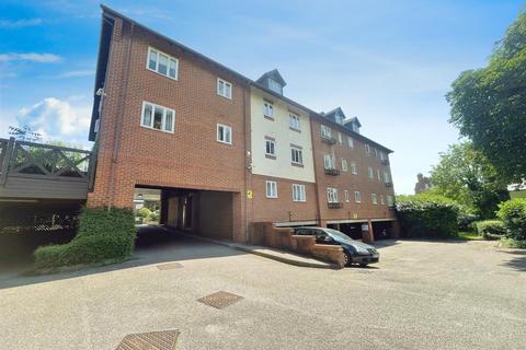 Alexandra Road, Hemel Hempstead HP2 1 bed flat for sale