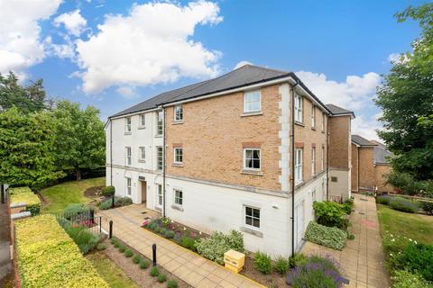 Glen View, Gravesend, Kent 1 bed ground floor flat for sale