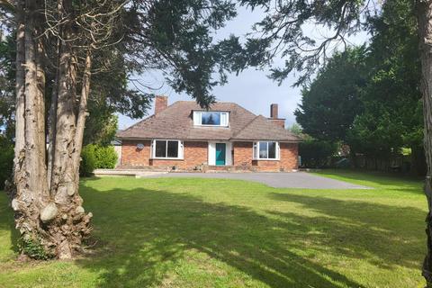 Old Nursery Drive, Ashcott, 3 bed detached bungalow for sale