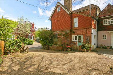 Dippenhall Street, Crondall, Farnham... 4 bed semi