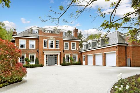 Monks Close, Ascot, Berkshire, SL5 7 bed detached house for sale