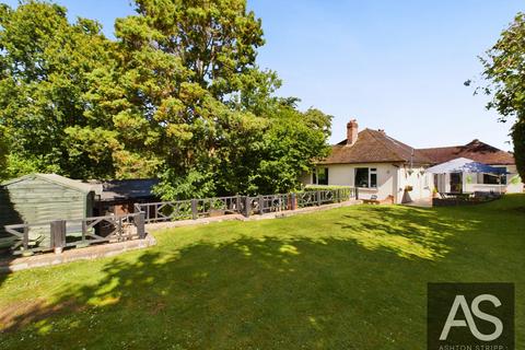 Tollgate Road, Sedlescombe, TN33 3 bed detached house for sale