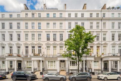 London W8 2 bed apartment for sale