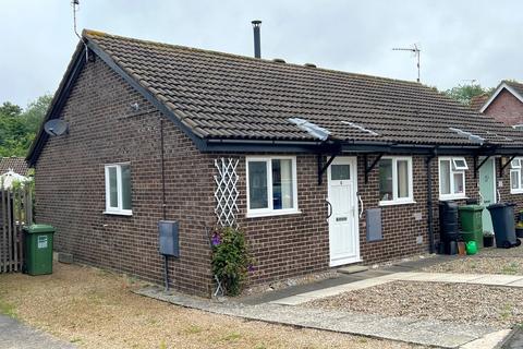 2 bedroom semi-detached bungalow for sale