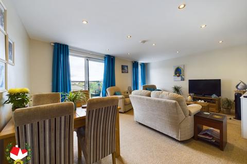 Whittle Way, Brockworth, GL3 2 bed flat for sale