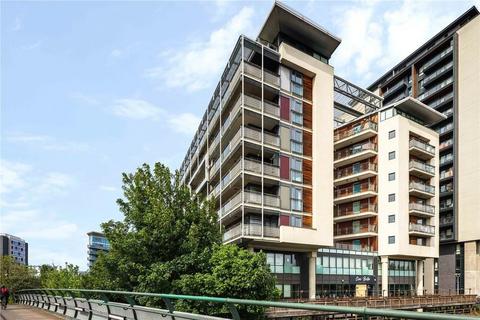 Palmers Road, London 2 bed flat for sale