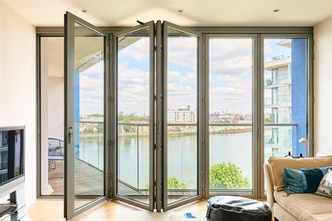 Riverside Quarter, Wandsworth, SW18 2 bed apartment for sale