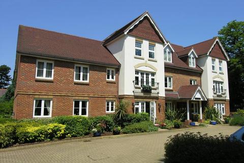 PEGASUS COURT, LEATHERHEAD, KT22 1 bed retirement property for sale