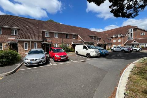 Park Road, Poole Park, Poole, BH14 2 bed retirement property for sale