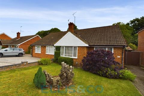 Hopgarden Road, Tonbridge, Kent, TN10 2 bed bungalow for sale