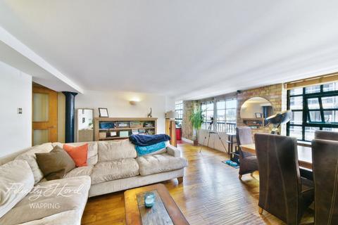 Merchant Court, Wapping Wall, London... 2 bed flat for sale