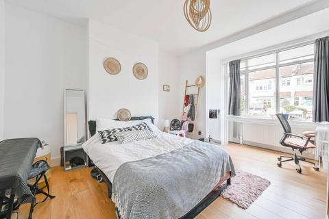 Wormholt Road, Shepherd's Bush... 2 bed flat for sale