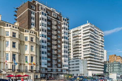 Kings Road, Brighton, East Sussex, BN1 3 bed flat for sale