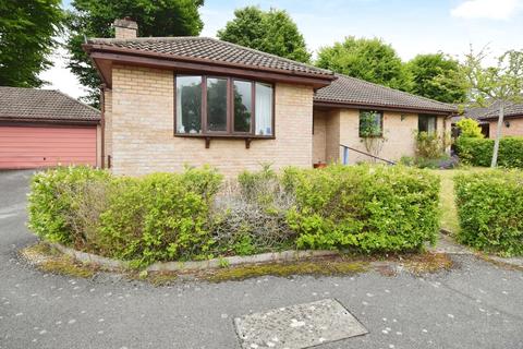 4 bedroom detached bungalow for sale