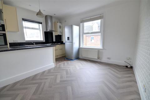 East Grinstead, West Sussex, RH19 1 bed apartment for sale