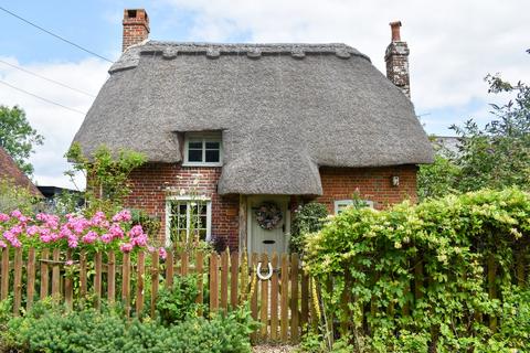 Bickton, Fordingbridge, SP6 2 bed detached house for sale