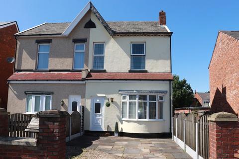 Tithebarn Road, Southport... 3 bed semi