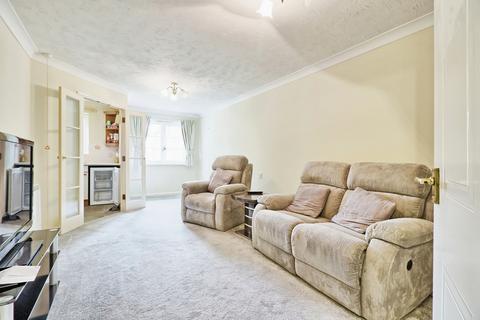 Spalding Court, Chelmsford CM1 1 bed apartment for sale