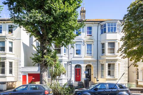 Ventnor Villas, Hove, East Sussex, BN3 2 bed flat for sale