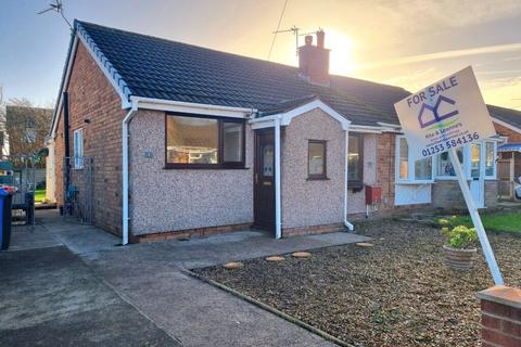 2 bedroom semi-detached bungalow for sale