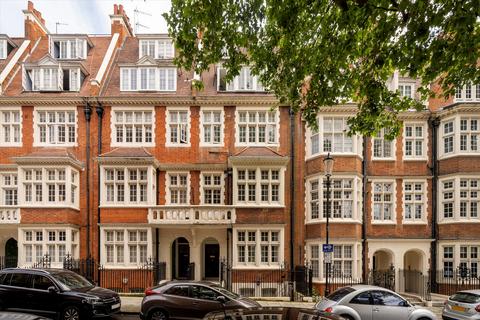 Hornton Street, London, W8 3 bed flat for sale