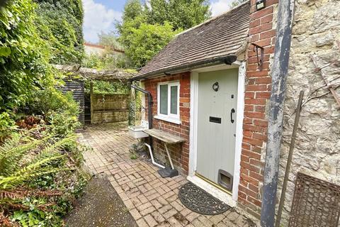 2 bedroom cottage for sale