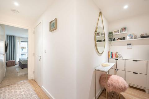 Caversham Road, Colindale, LONDON, NW9 1 bed flat for sale