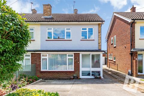 Marks Avenue, Ongar, Essex, CM5 3 bed semi