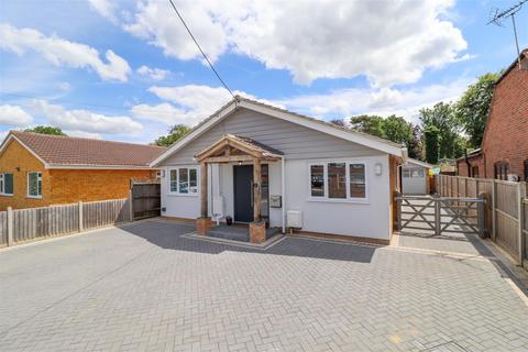 4 bedroom bungalow for sale