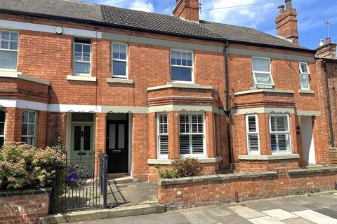 Harcourt Street, Newark 3 bed terraced house for sale