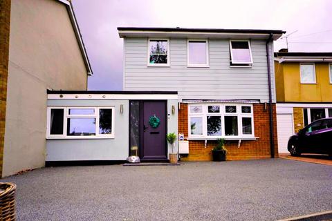 Windmill Rise, Hundon CO10 4 bed link detached house for sale