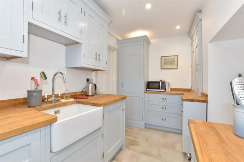 Prince Of Wales Terrace, Deal, Kent 2 bed apartment for sale