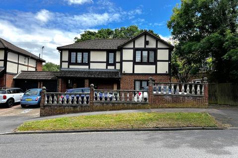 Crofton Lane, Petts Wood, BR6 4 bed detached house for sale
