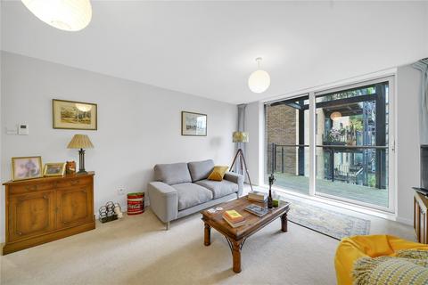 Berglen Court, E14 2 bed apartment for sale