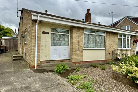 2 bedroom semi-detached bungalow for sale