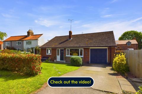 School Lane, Driffield YO25 3 bed detached bungalow for sale