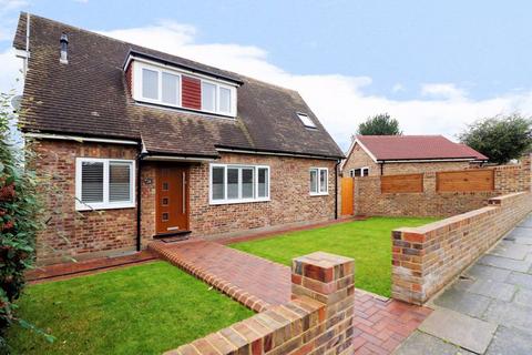 Heath Road, Bexley 2 bed detached house for sale